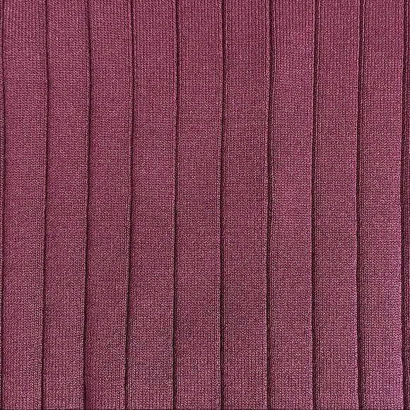 Forever 21 Knit Top with Open Back Maroon Size Small - Picture 6 of 7